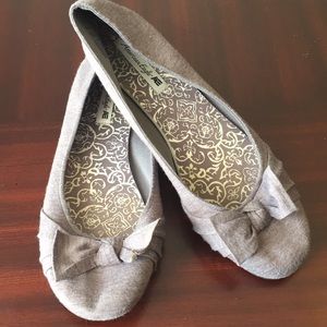 Gray Ballet Flats